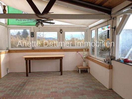 überdachte Terrasse