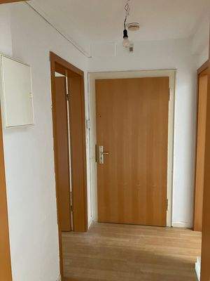 Eduard 9 Eingangbe.jpg