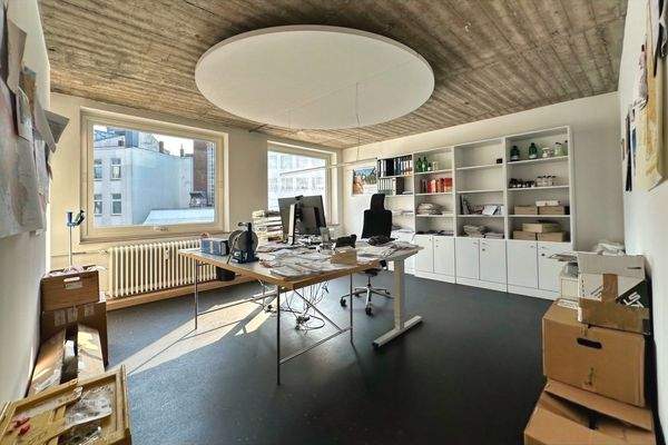 Einzelbüro zum Innenhof