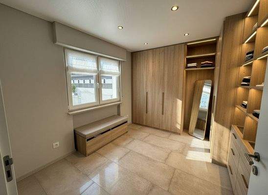 Ankleidezimmer virtuelles Homestaging