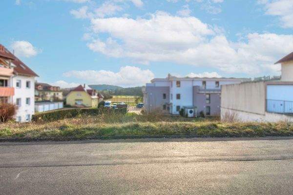 Grundstück von der Straße