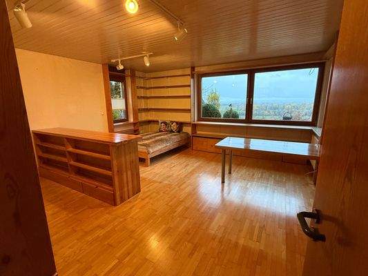 Herrliches weiteres (Jugend-)Zimmer im Gartengeschoss