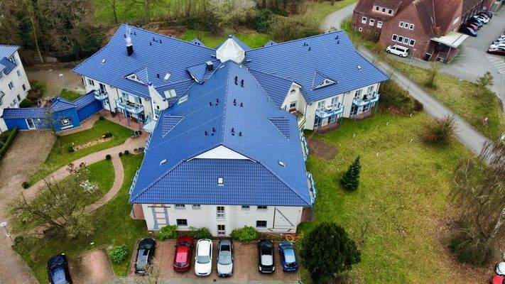 2. Außenansicht, Luftbild, Hauptgebäude 4b