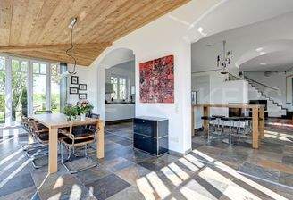 Wintergarten mit Essbereich