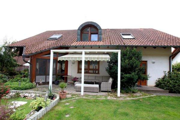 Terrasse Hauptwohnung Bild 2