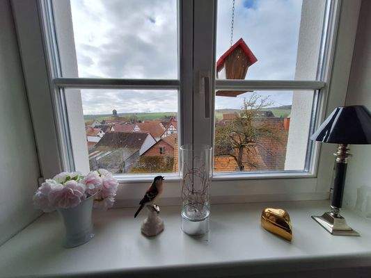 unverbaubare Aussicht vom Wohnzimmer mit Fernblick.jpeg