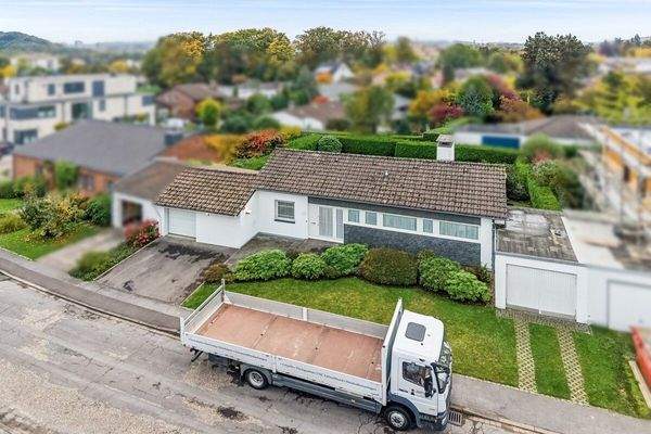 Grundstücks- und Hausansicht