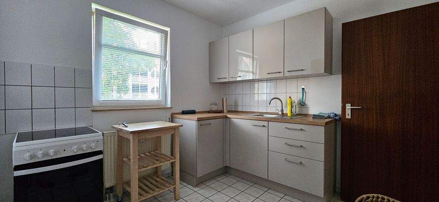 Moderne helle Küche