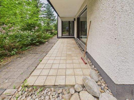 CAM01223G0-PR0152-STILL011