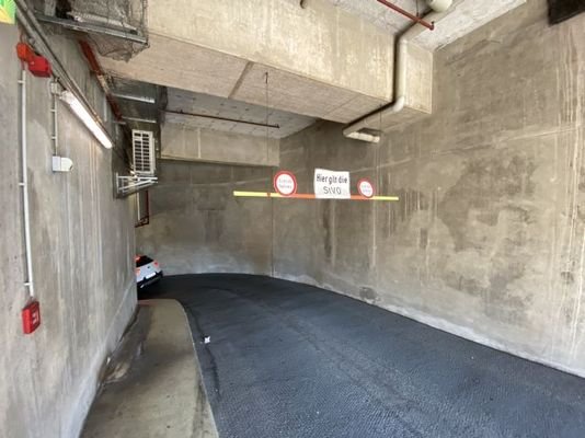 Tiefgarage Einfahrt Zerzabelshofstrasse 29