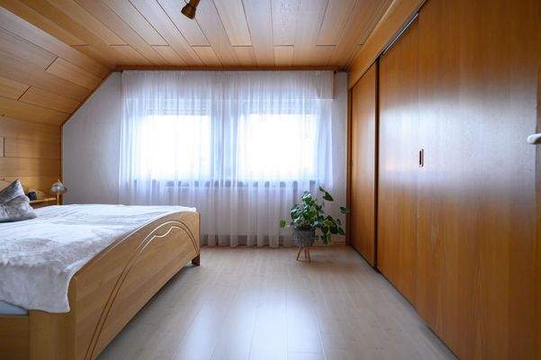 Gebäude 1_OG_Schlafzimmer