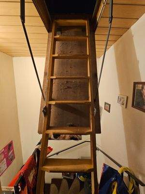 Leiter zum Spitzboden