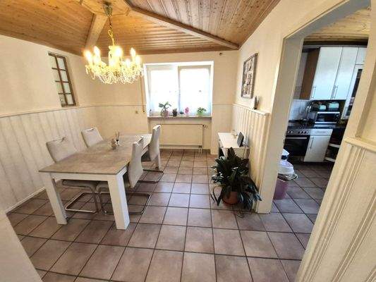 6. Esszimmer, Küche.jpg