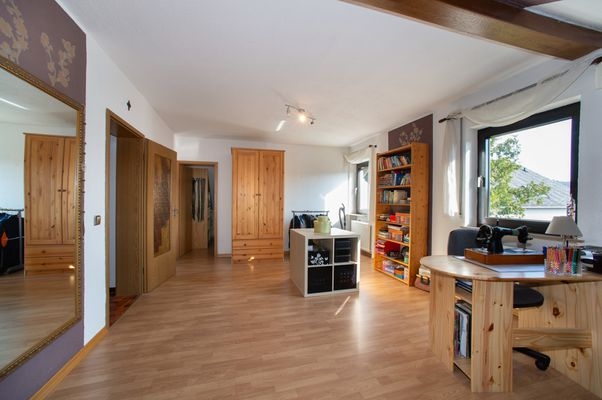 Schlafen DG mit eigener Ankleide 