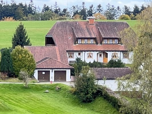 Zweifamilienhaus an Top-Ortsrandlage