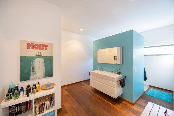 Badezimmer im Erdgeschoss