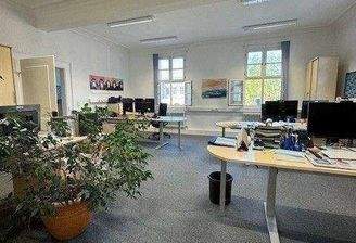 Großer Büroraum.jpg