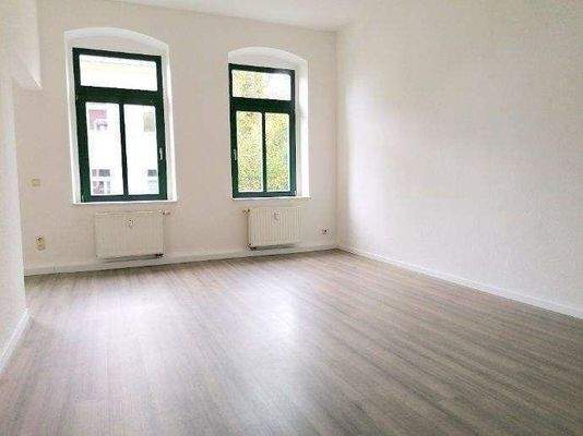 Wohnzimmer mit Laminat