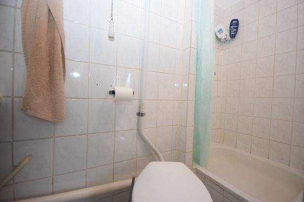 Innenliegendes Badezimmer