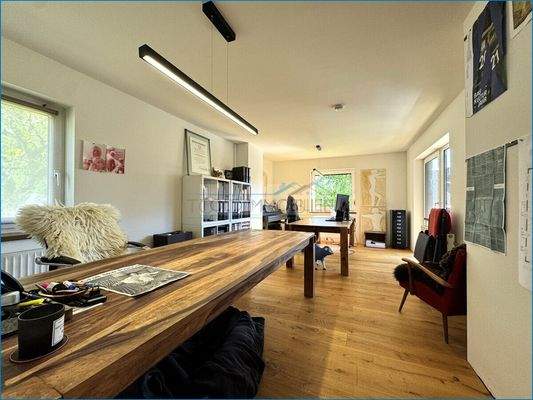 großügiges Büro - Wohnraum