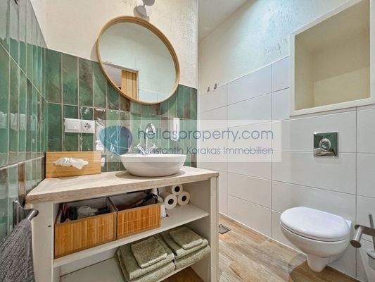 4073eb52afaa4d46b96da0c2e7047174-original