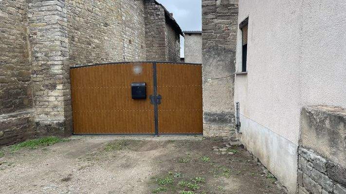 Eingang zum Grundstück