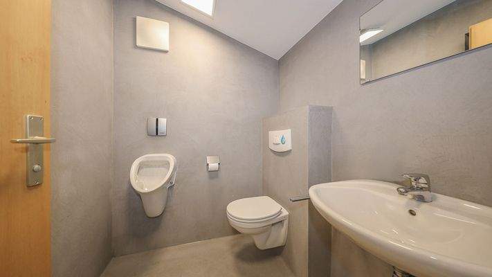 KITZIMMO-Dachgeschoss-Büro mit genehmigter Erweiterung kaufen - Immobilien Kitzbühel.