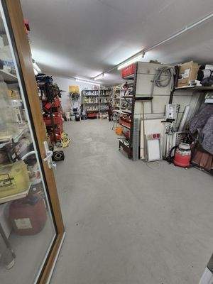 Lager über dem Büro