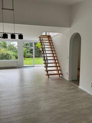 ...mit Blick in den Garten