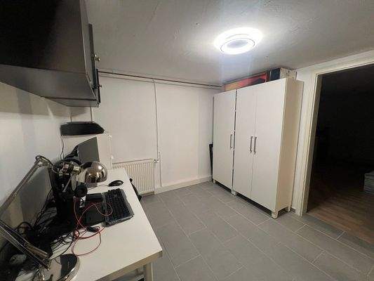 Arbeitsbereich im Keller