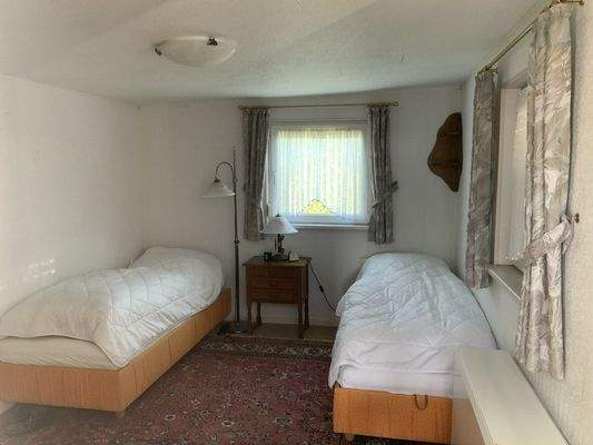 Zusätzliches Zimmer im weiteren Gebäude