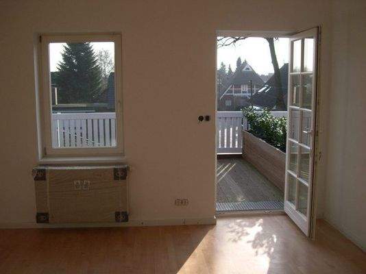 ZUGANG ZUR TERRASSE VOM WOHNZIMMER