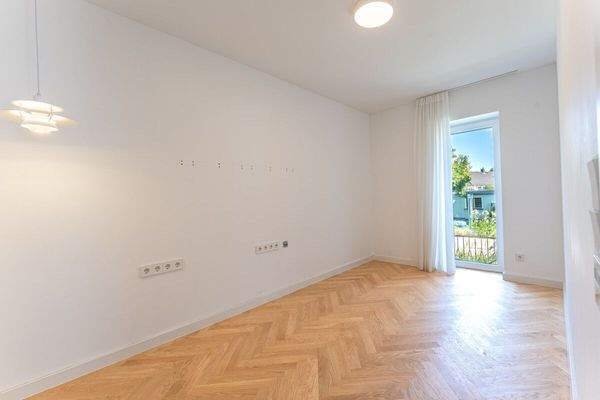 Arbeits- oder Gästezimmer EG