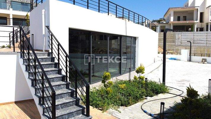 Sea and Mountain View Apartments in North Cyprus Girne