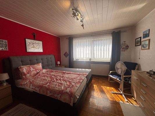 H 549 EG Schlafzimmer 1.jpg