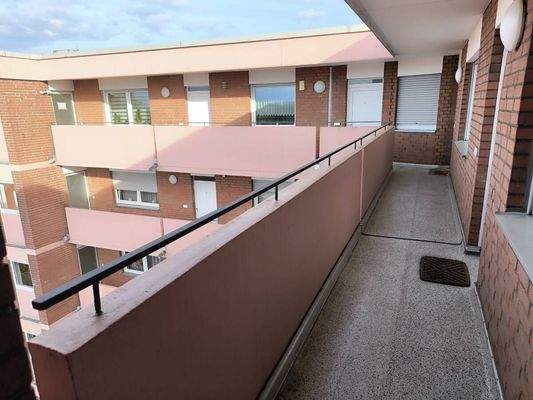 Der Zugang über den Laubengang 