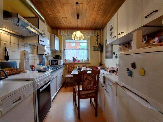 Küche mit EBK - Ansicht I