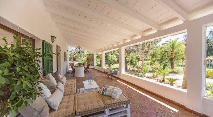 82838205e64051f41dbe357886217ac6-1740x960-c-center