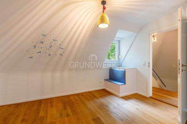 Zimmer 1 Dachgeschoss