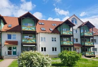 !! 2 factory Monate Kaltmietfrei !! Großzügige 2 Raum EG-Wohnung mit Balkon und Abstellraum in ruhiger Lage