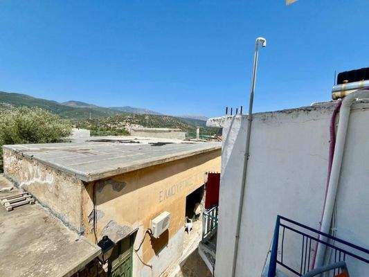Kreta, Kalo Chorio: 2-Apartment-Anwesen mit geräumiger Dachterrasse zu verkaufen