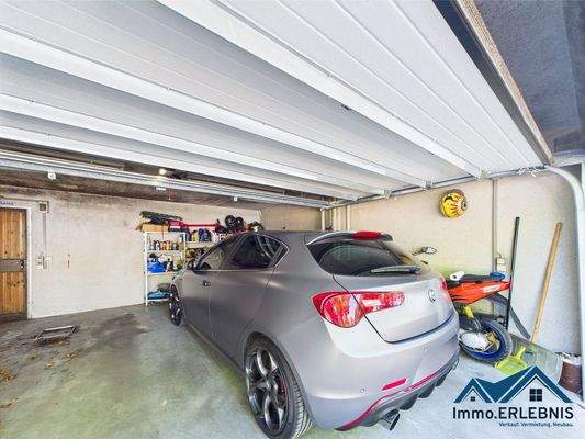 PKW-Stellplatz in Doppelgarage