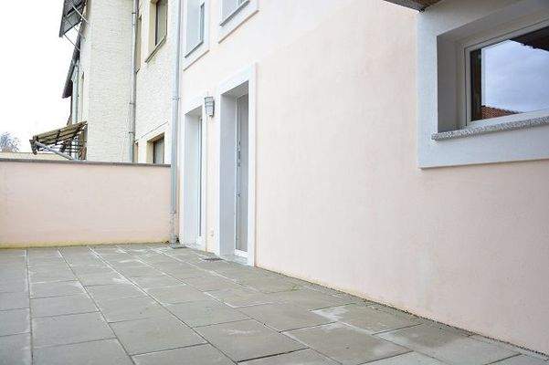 Terrasse der Wohnung im  EG