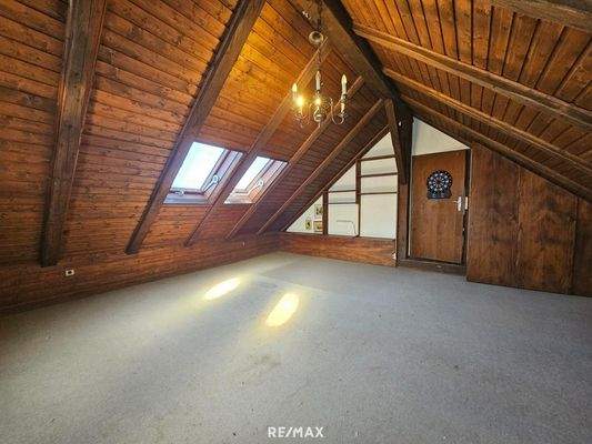 Dachboden Zimmer 2 
