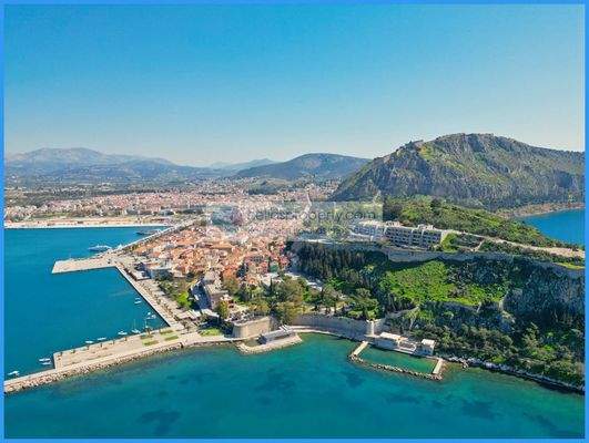 bf82b43e2040483cbcb6b3ac0101bba9-original