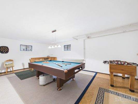 Billiardzimmer KG