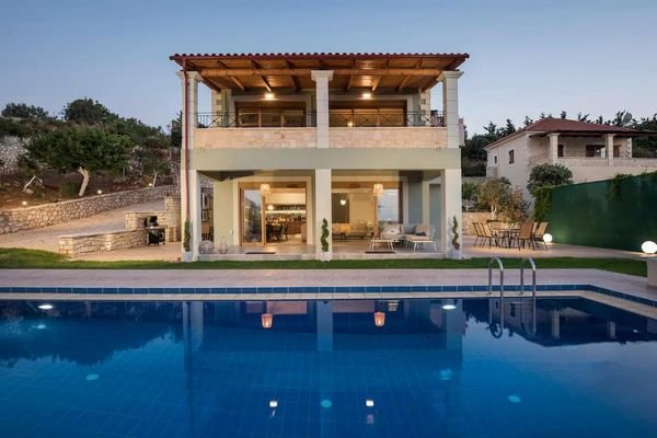 Kreta, Gavalochori: Geräumige Luxusvilla mit Meerblick und Bergblick zu verkaufen