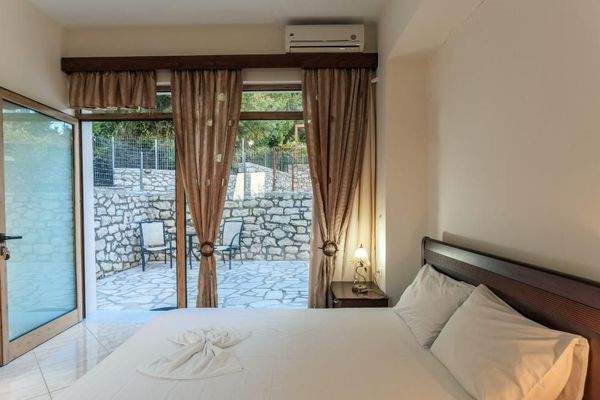 Kreta, Gavalochori: Zwei Villen und ein Studio mit einzigartigem Panoramablick auf das Meer zu verkaufen