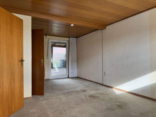 Wohnbereich mit Blick Richtung Terrasse