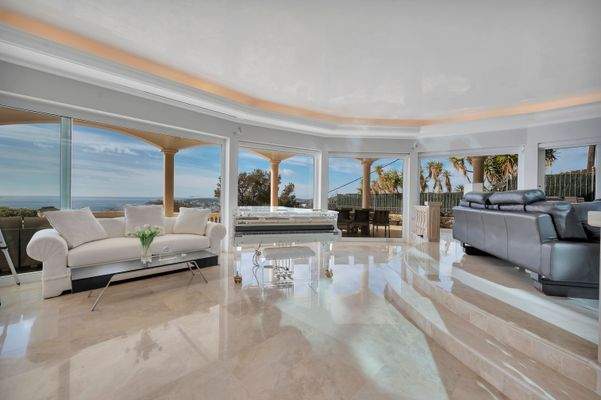 Living area in villa in Costa d'en Blanes 2